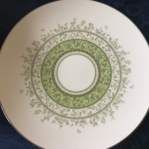 Noritake Lise dinner set 130perfect pieces